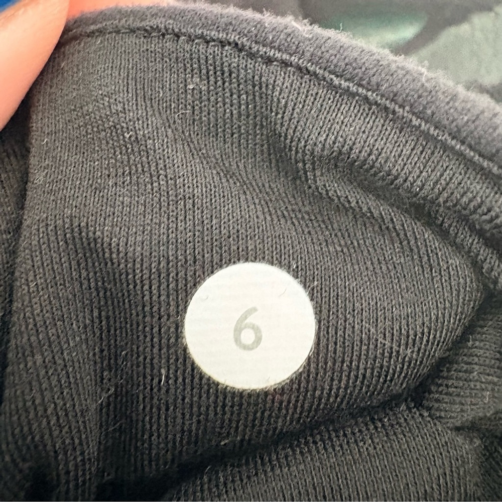 Lululemon Wunder Under Black / Iridescent Pineapple Sz 6 EUC - Picture 4 of 9